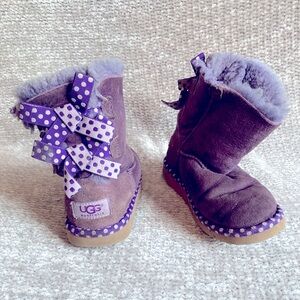 UGG Bailey Bows Boots Shearling Suede Polka Dots Girls 11